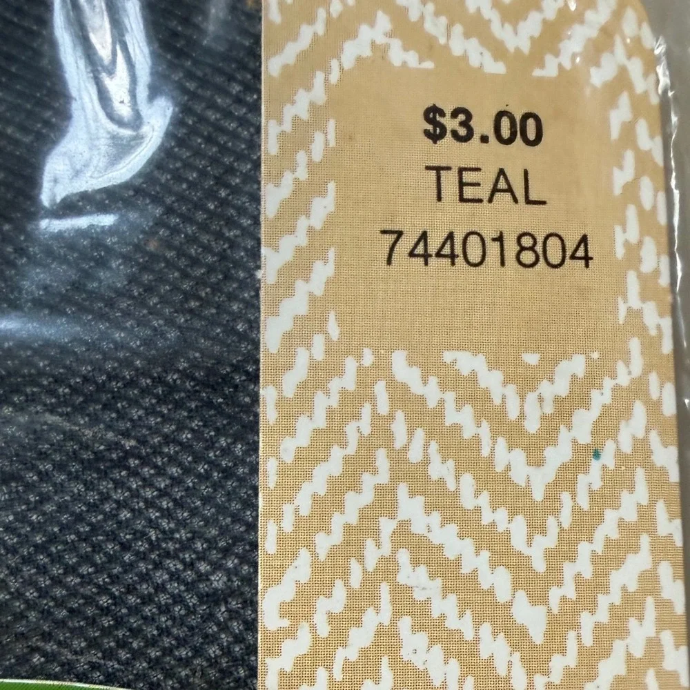 Evan-Picone Vintage Teal Knee‎ High Stockings Nylon Hosiery Size 8.5-11 74401804